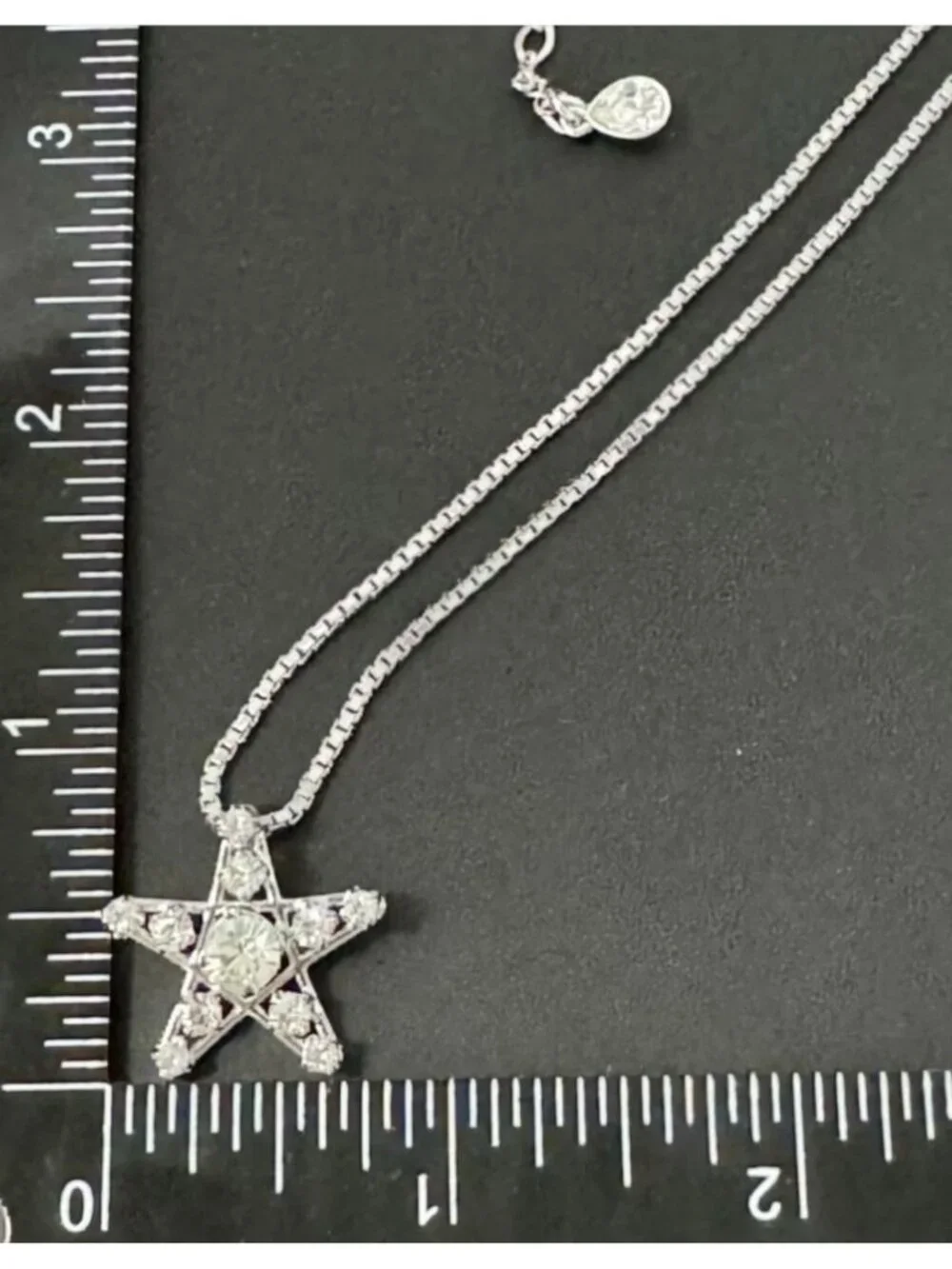 Swarovski Star Pendant Necklace Crystal Silver Tone Chain 2005 Jewelry 877534